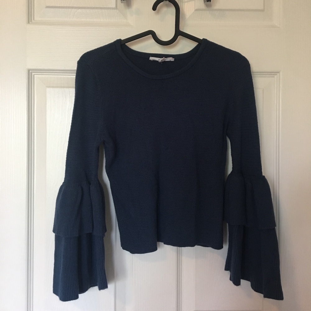 Bb dakota Bell sleeve Sweater Top size S